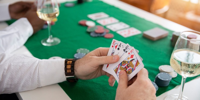 Luật tham gia Poker dành cho newbie